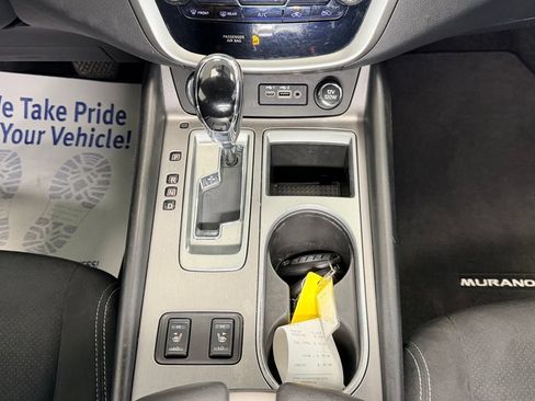 Used 2019 Nissan Murano SV AWD/4WD image 12
