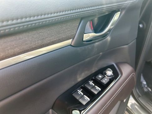 New 2025 MAZDA CX-5 Signature image 12