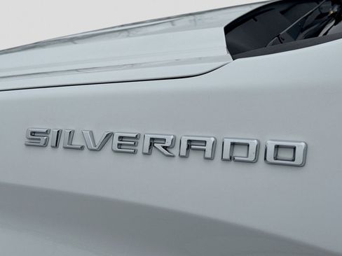 Used 2022 Chevrolet Silverado 1500 RST w/ Max Trailering Package AWD/4WD image 12