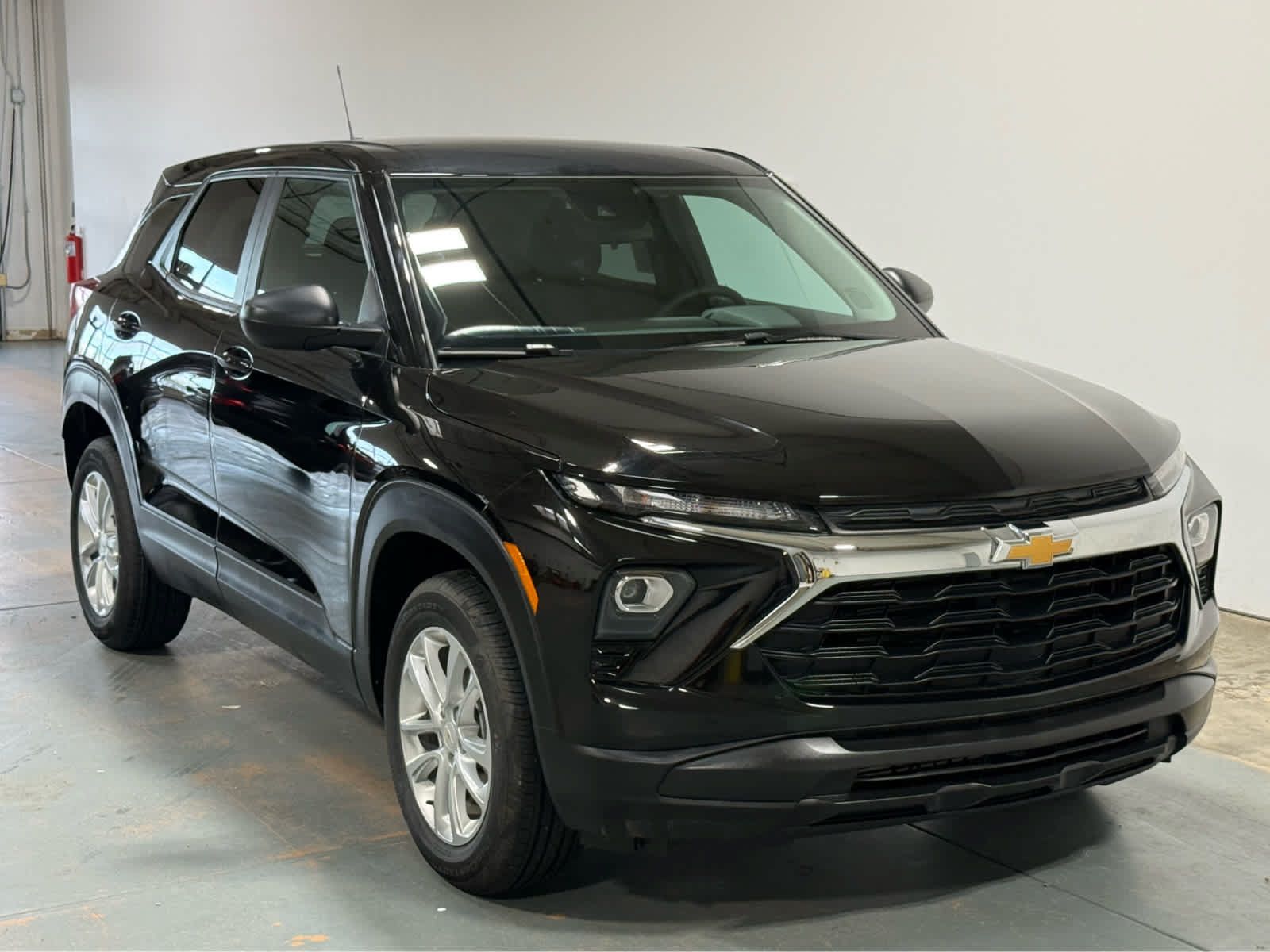Used 2026 Chevrolet TrailBlazer LS w/ LS Convenience Package AWD/4WD image 5