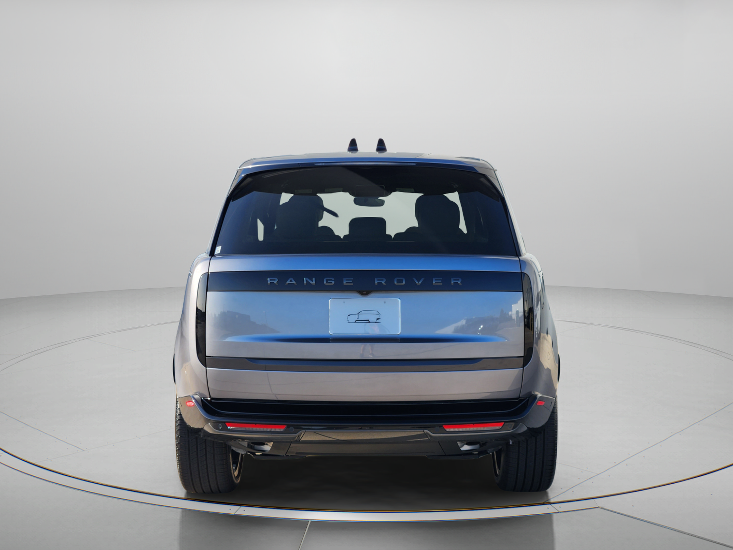 New 2026 Land Rover Range Rover Long Wheelbase SE AWD/4WD image 4