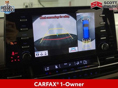 Used 2021 Toyota Sienna Platinum FWD image 21