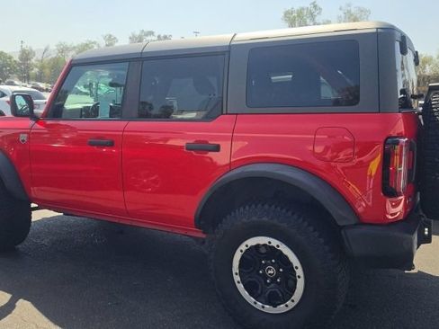 Used 2023 Ford Bronco Big Bend w/ Sasquatch Package AWD/4WD image 3