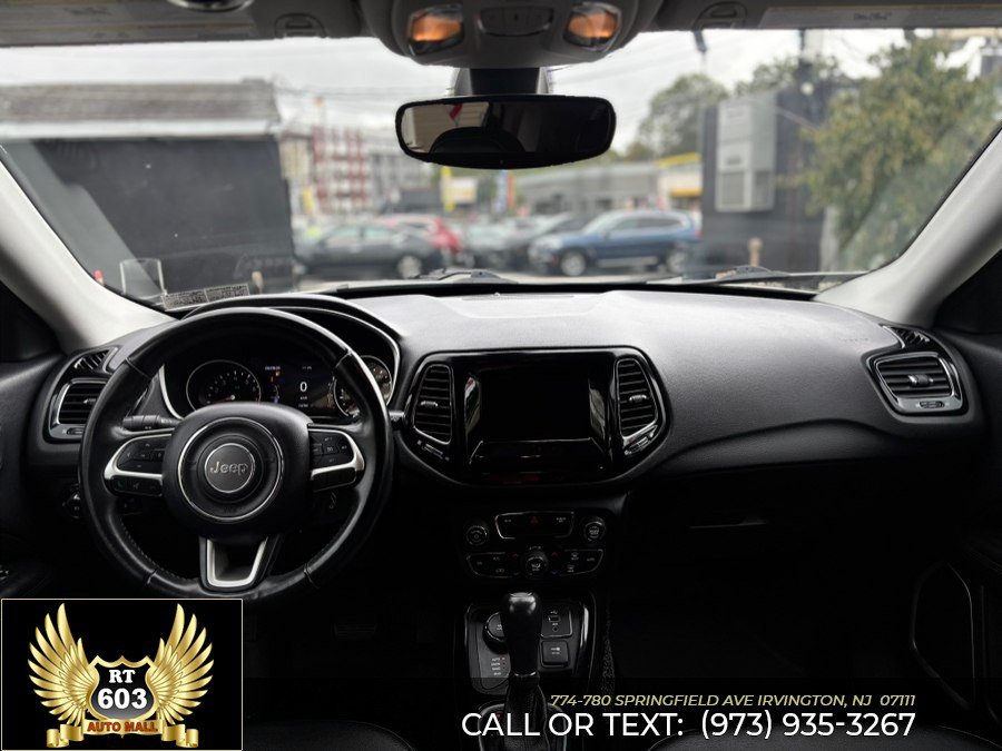 Used 2018 Jeep Compass Latitude w/ Popular Equipment Group AWD/4WD image 12
