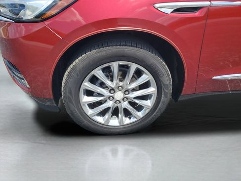Used 2020 Buick Enclave Essence w/ Sound and Sites Package FWD image 26