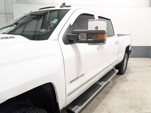 Used 2018 Chevrolet Silverado 3500 LTZ w/ Duramax Plus Package image 7