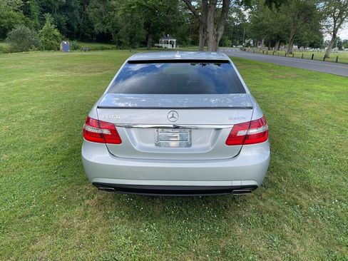 Used 2013 Mercedes-Benz E 350 4MATIC Sedan image 5