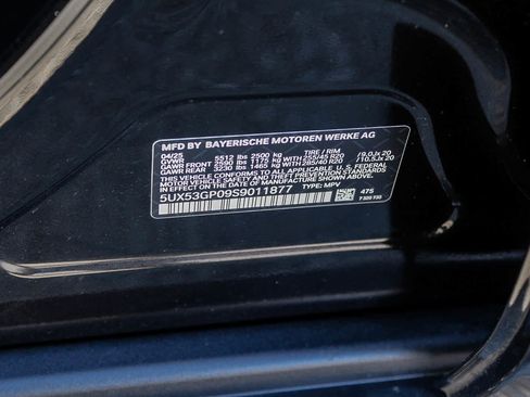 Used 2025 BMW X3 xDrive30i w/ Premium Package image 27