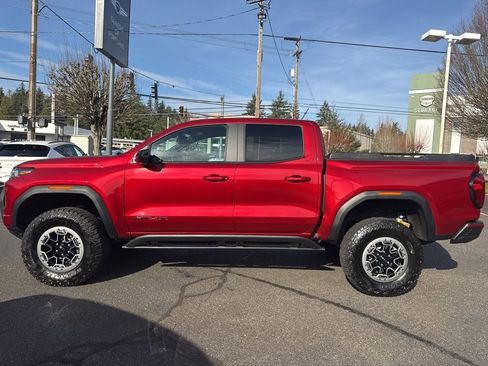 Used 2023 GMC Canyon AT4X w/ Edition 1 AWD/4WD image 3
