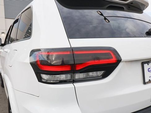 Used 2020 Jeep Grand Cherokee Altitude image 24