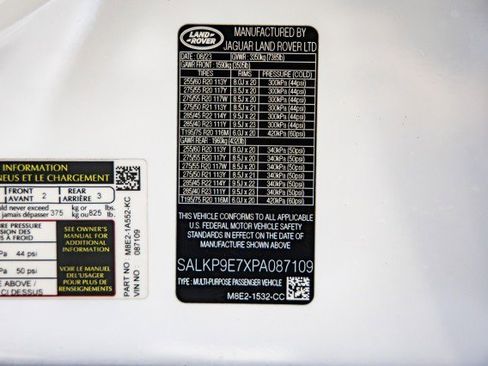 Used 2023 Land Rover Range Rover SE image 44