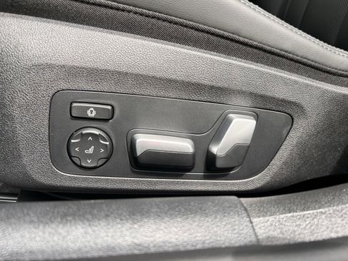 Used 2026 BMW M850i xDrive image 29