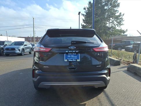 Certified 2024 Ford Edge SEL w/ Convenience Package image 7