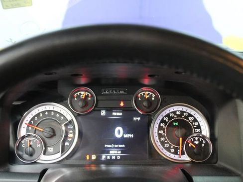 Used 2019 RAM 1500 Warlock AWD/4WD image 18