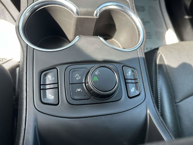 Certified 2024 GMC Terrain SLT FWD image 32