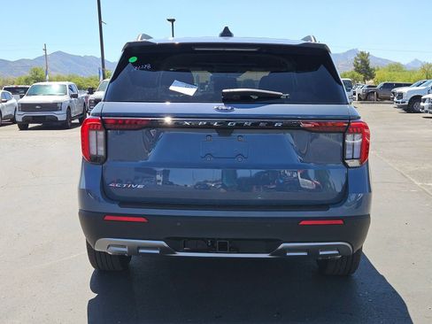 New 2026 Ford Explorer Active RWD image 7