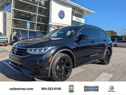 Certified 2024 Volkswagen Tiguan SE R-Line