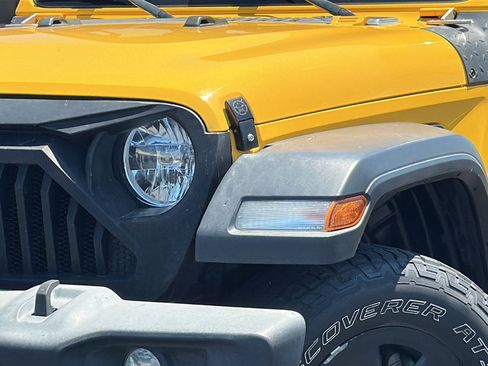 Used 2021 Jeep Wrangler Sport AWD/4WD image 4