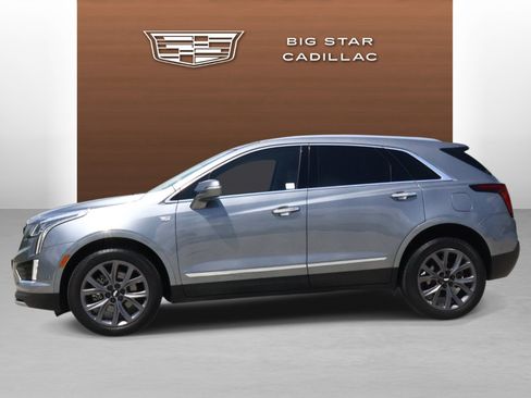 Used 2020 Cadillac XT5 Premium Luxury FWD image 2