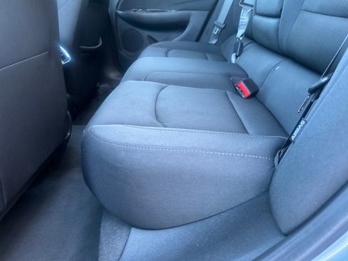 Used 2025 Chevrolet Malibu LT image 13