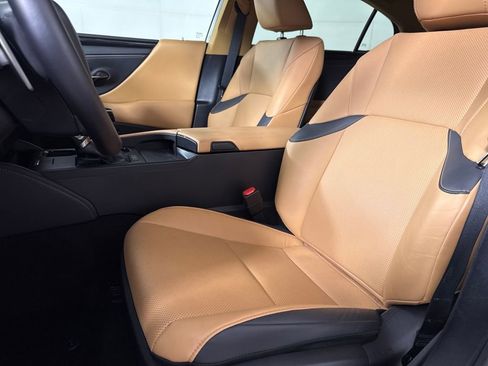 Used 2023 Lexus ES 350 image 10