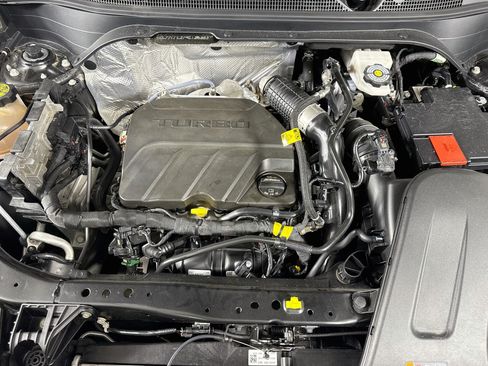 Used 2024 Chevrolet Trax LS w/ LS Convenience Package FWD image 38