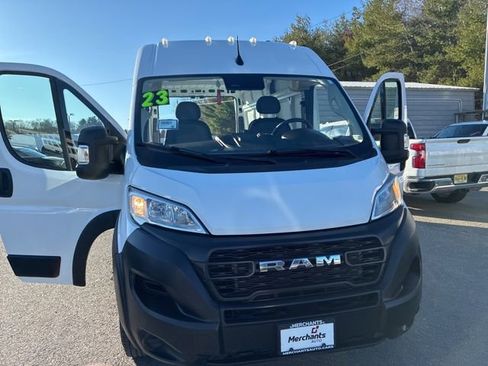 Used 2023 RAM ProMaster 2500 FWD image 13