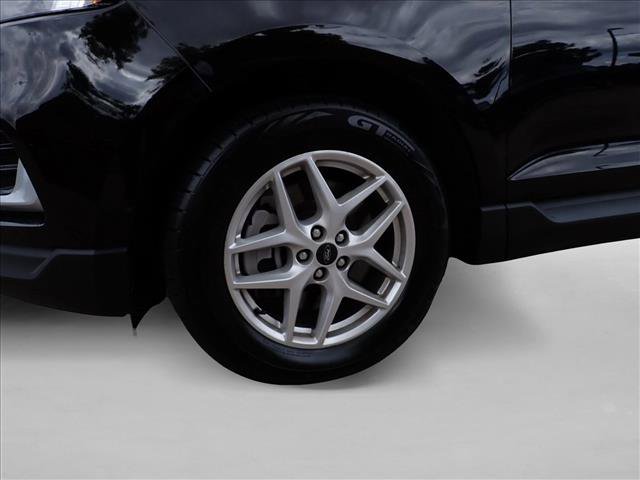 Used 2024 Ford Edge SEL AWD/4WD image 7