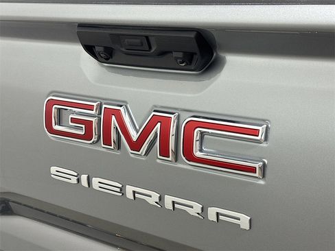 New 2026 GMC Sierra 1500 Elevation image 18