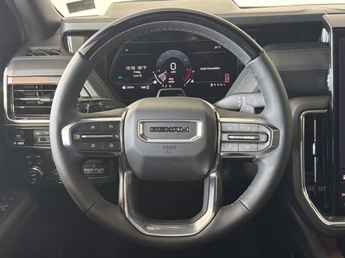 New 2026 GMC Yukon XL Denali w/ Denali Reserve Package AWD/4WD image 16