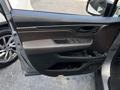 Used 2019 Honda Odyssey EX-L image 12