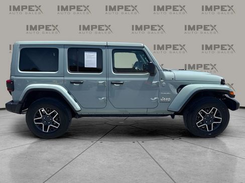 Used 2024 Jeep Wrangler Unlimited Sahara w/ Safety Group AWD/4WD image 6