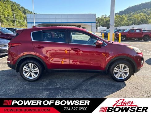 Used 2019 Kia Sportage LX AWD/4WD image 6
