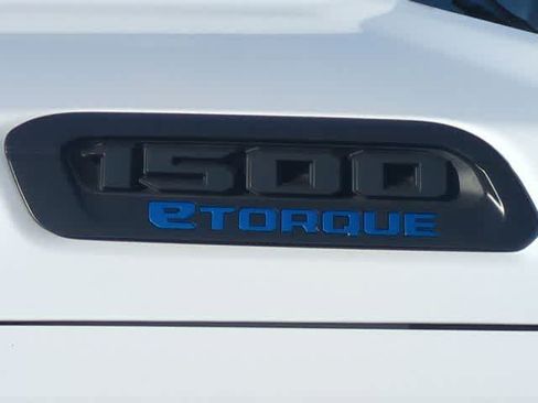 New 2026 RAM 1500 Big Horn AWD/4WD image 13