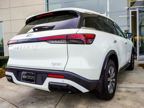 Used 2023 INFINITI QX60 Pure image 10