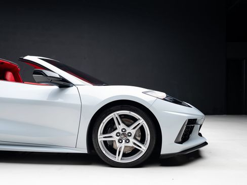 Used 2023 Chevrolet Corvette Stingray Premium Cpe w/ Z51 Performance Package RWD image 41