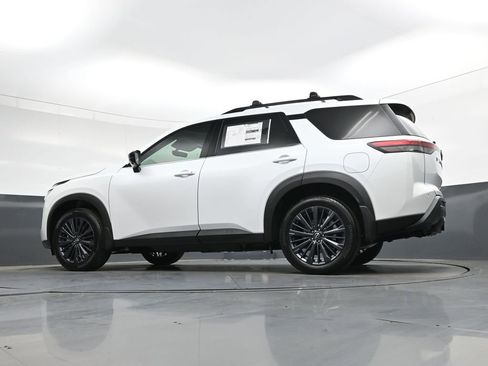 New 2026 Nissan Pathfinder SL w/ SL Premium Package AWD/4WD image 44