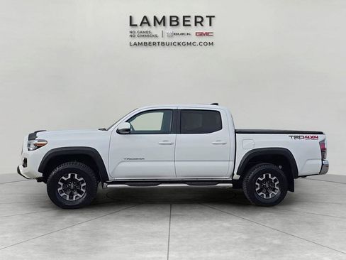Used 2023 Toyota Tacoma TRD Off-Road image 2