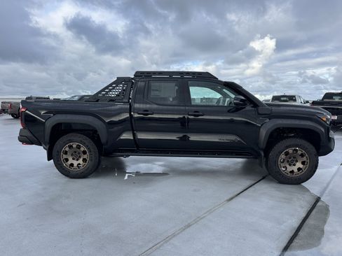 New 2026 Toyota Tacoma 4x4 Double Cab Hybrid image 14