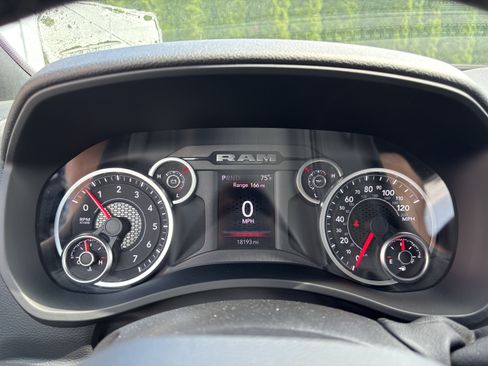Used 2026 RAM 2500 Big Horn AWD/4WD image 20