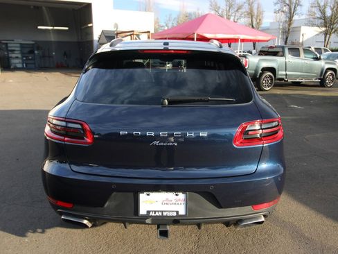 Used 2018 Porsche Macan AWD/4WD image 4