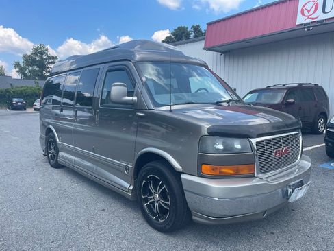 Used 2007 GMC Savana 1500 AWD w/ Preferred Equipment Group image 4