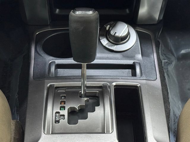 Used 2019 Toyota 4Runner SR5 AWD/4WD image 34