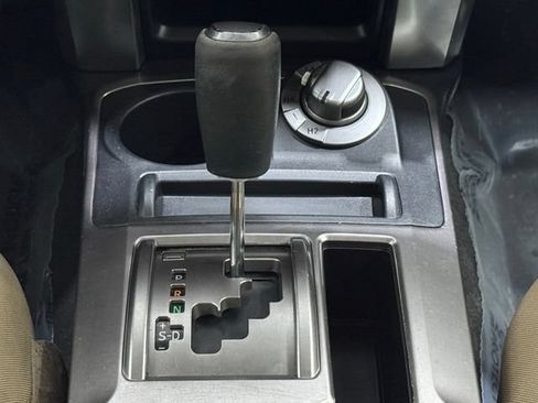 Used 2019 Toyota 4Runner SR5 AWD/4WD image 34