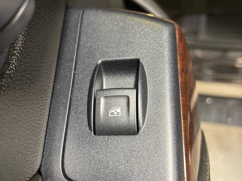 Used 2018 GMC Sierra 1500 SLE w/ SLE Value Package AWD/4WD image 45