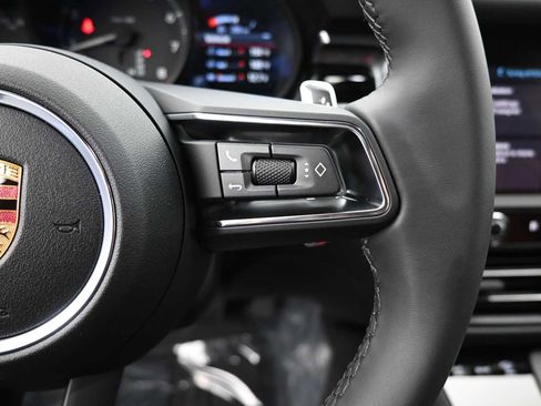 New 2026 Porsche Macan AWD/4WD image 11