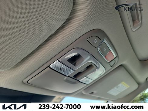 Used 2025 Kia Telluride S FWD image 32