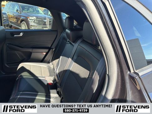 Used 2025 Ford Escape ST-Line image 29