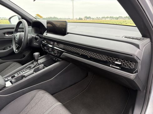 Certified 2025 Honda Accord Sport image 20