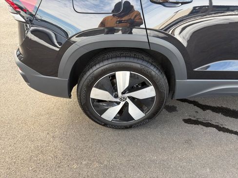 Used 2025 Volkswagen Taos S image 23